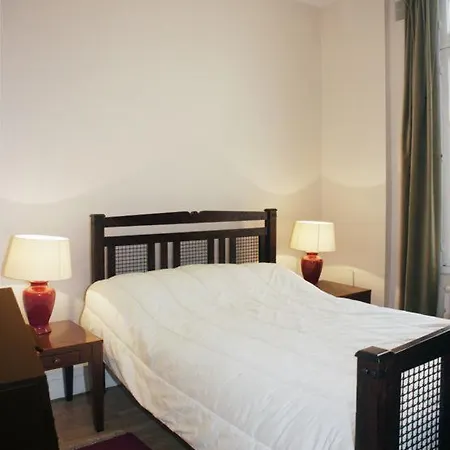 Saint-paul Apartment *